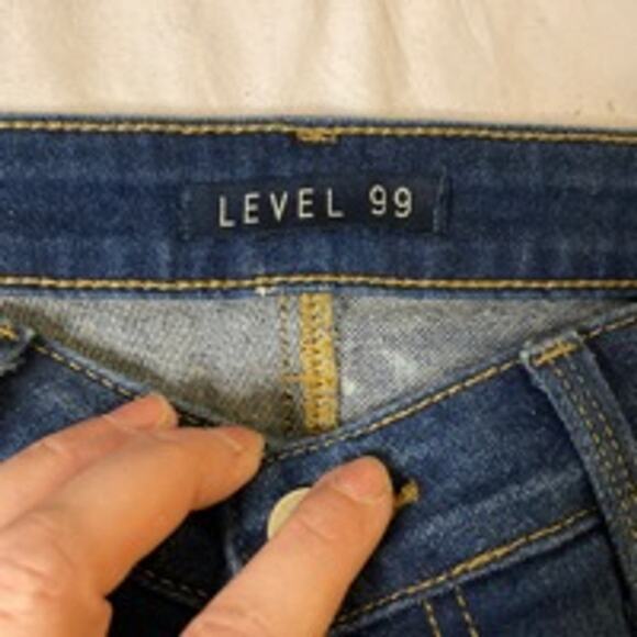 Y2K Distressed Cuffed Denim Shorts Blue LEVEL 99 Size 28 - Picture 4 of 6